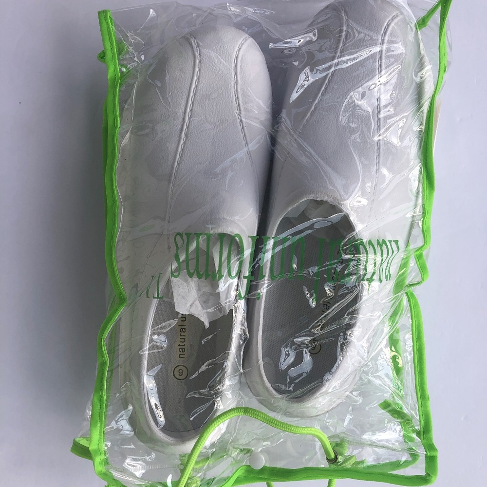 Clogs - Picture 3 of 3